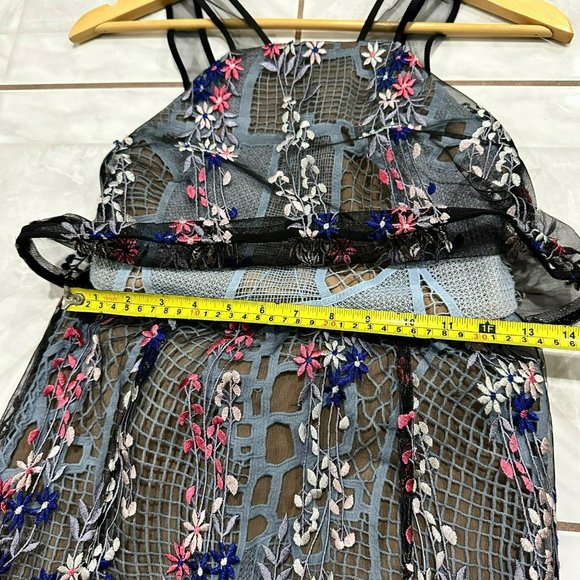 UNBRANDED Women's Floral Vine Embroidered Maxi Sleeveless Overlay Dress Size S - Picture 10 of 15